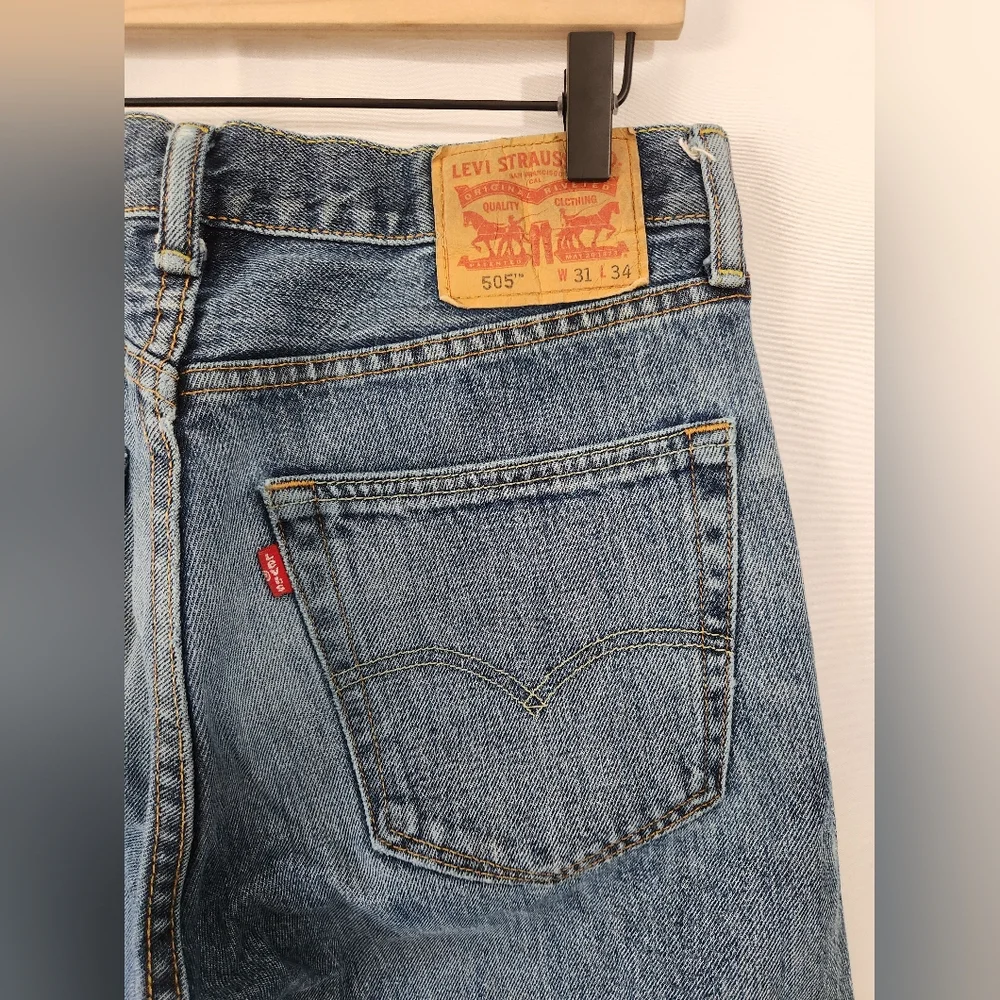 Men's Levi's 505 100% Cotton Classic Red Tab Jeans, Waist 31 - Picture 7 of 10